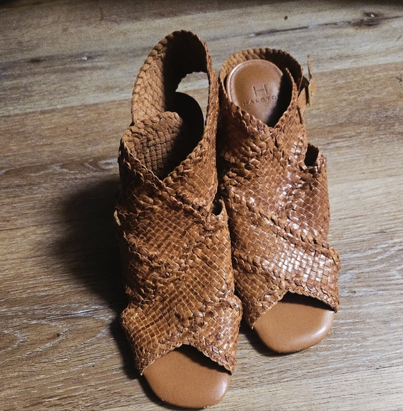 Women's Tan Woven Heeled Sandals - Picture 2 of 8